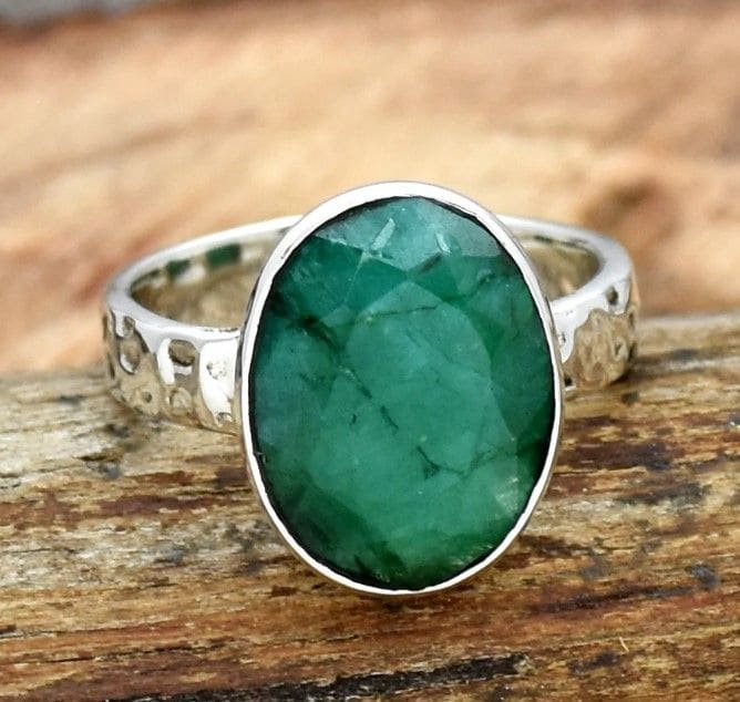 Indian Emerald 925 Sterling Silver Handmade Oval Gemstone Ring Gift For Her - By Inishacreation