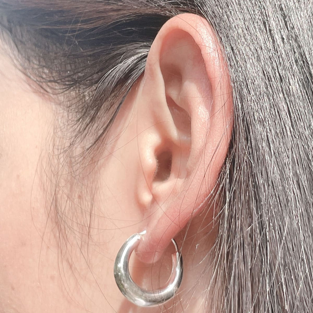 20 Mm Silver Hoops | Simple Crescent | Silver Jewelry | Ear | Pretty | E936 - by Oneyellowbutterfly