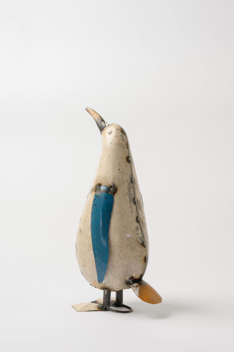 De Kulture Handcrafted Recycled Iron Penguin Decorative Collectible Figurine Showpiece Beautify Home Office Holiday Décor| Ideal for Garden 