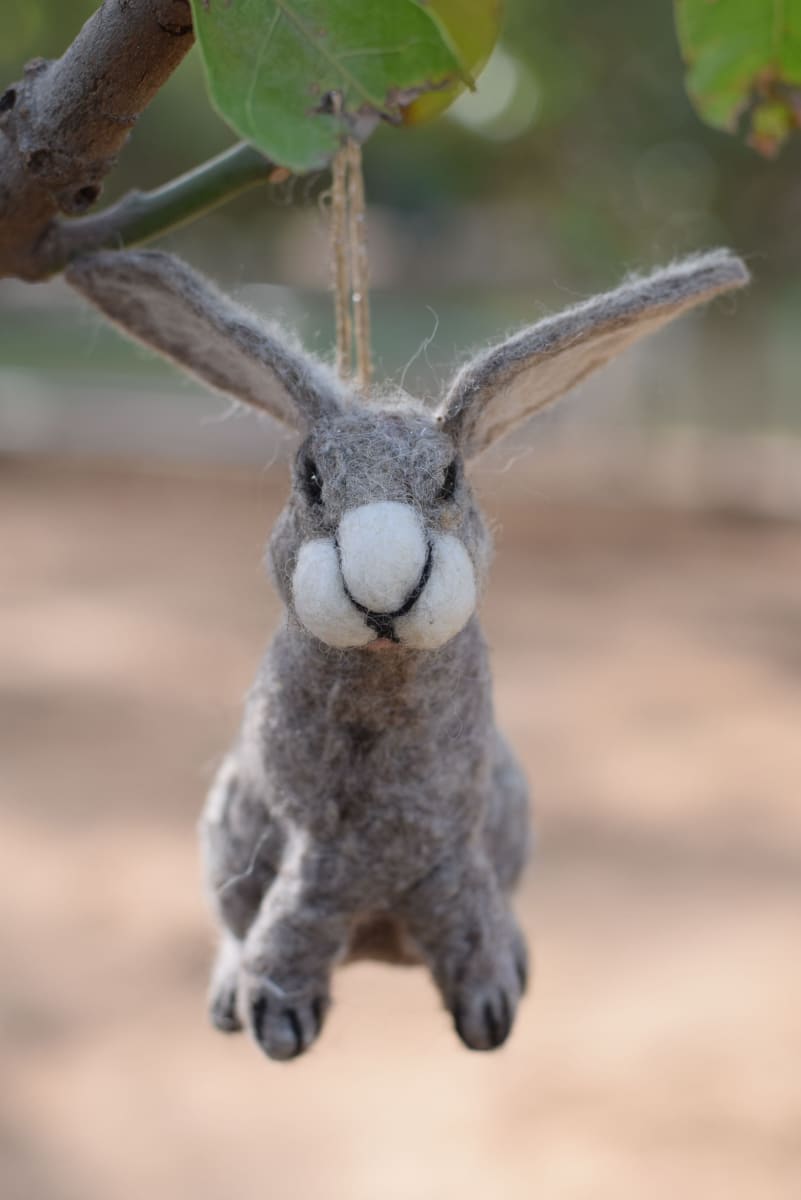 De Kulture Handmade Premium Wool Felt Hanging Grey Bunny Eco Friendly Needle Felted Stuffed Easter Ornament Ideal For Home Office Party 