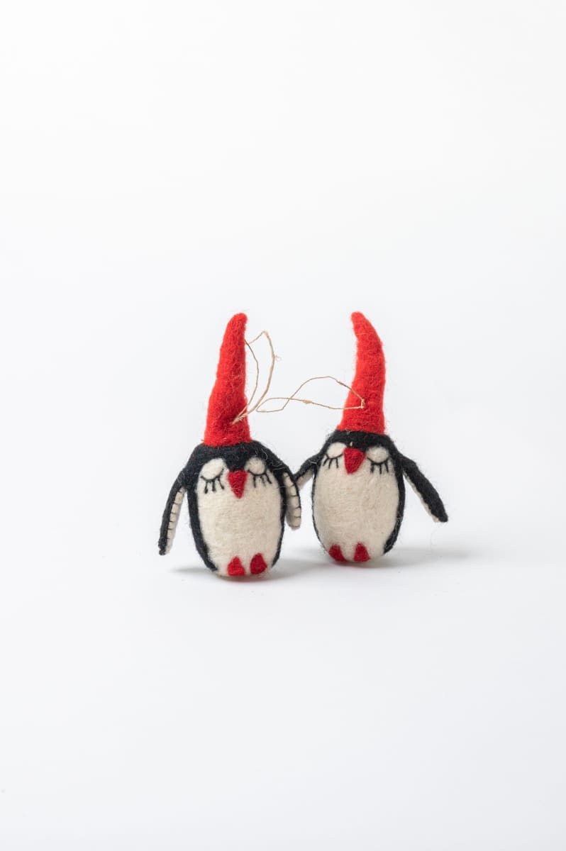 De Kulture Handmade Premium Wool Felt Tiny Penguin Decorative Eco Friendly Needle Felted Stuffed Ideal for Home Office Decoration Holiday 