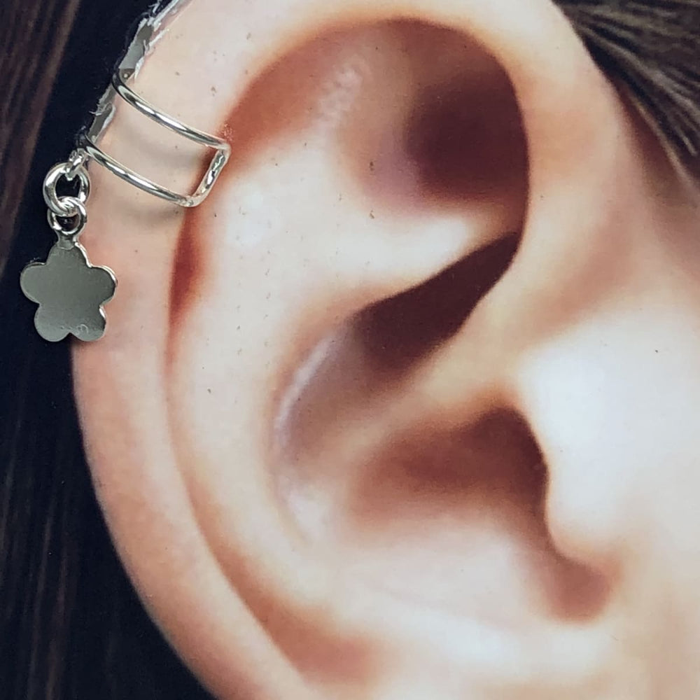 Flower ear cuff | Silver charm | No piercing | Bohemian Cuff | earrings | Unisex jewelry | Minimalistic | E876 - by OneYellowButterfly