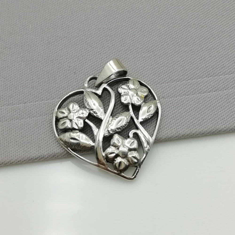 Flower In Heart Charm - Silver Pendant - 925 - Pretty - PD21 - by NeverEndingSilver
