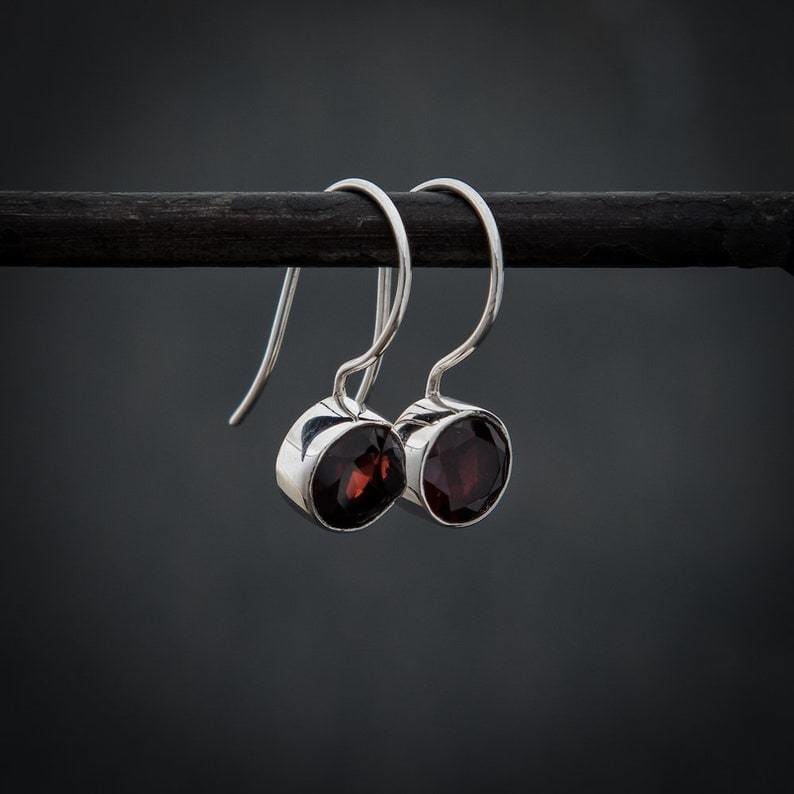 earrings Garnet and Silver Faceted Earrings,January Birthstone,Gemstone Drops For her - by InishaCreation