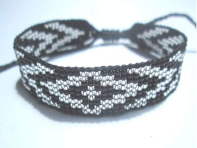 Bracelets Huichol Native American Inspired Black and Silver Beaded Friendship Bracelet