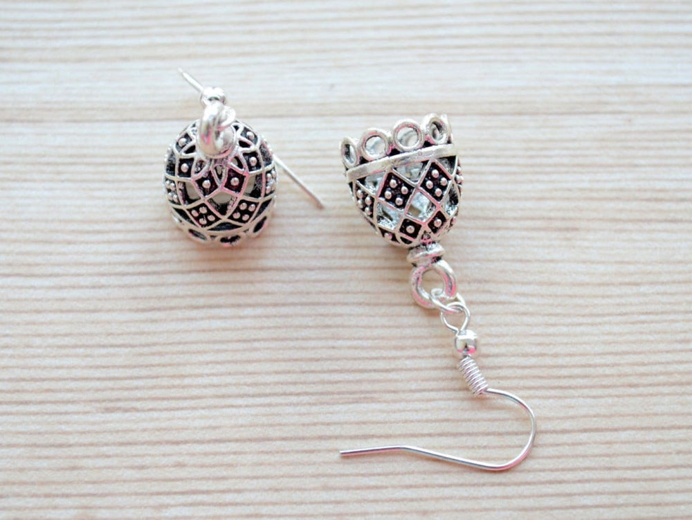 earrings Jhumka Jhumki Indian Earrings small dangle and drop for wedding - by Pretty Ponytails