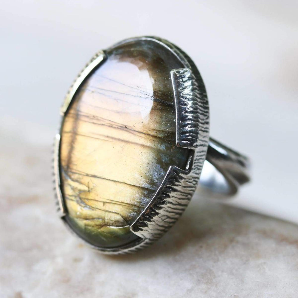 Rings Labradorite and silver cocktail ring with stunning oval labradorite cabochon gemstone