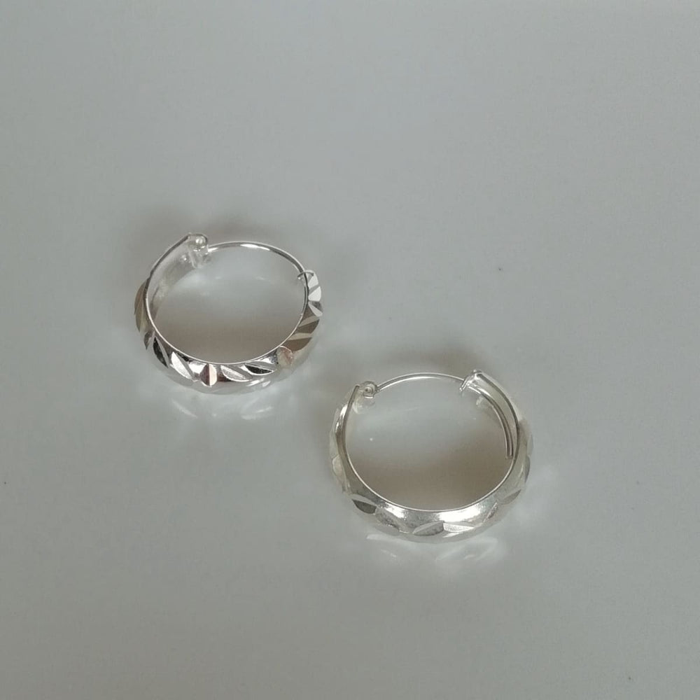 Laser Engraved Hoops | Silver Hoop Earrings | Jewelry | Minimalist | Hoops for her | Ear | 925 | E10 - by Oneyellowbutterfly