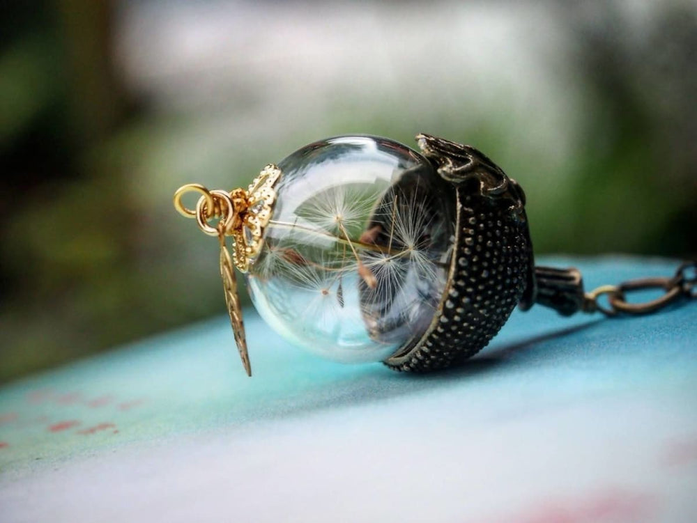 Necklaces Make a wish dandelion glass acorn necklace