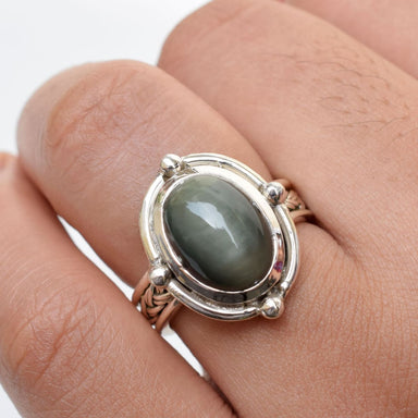 tidevand Footpad Gnaven Natural Cat's eye Ring 925 Sterling Silver Birthstone Cat's eye gemstone  Jewelry — Discovered