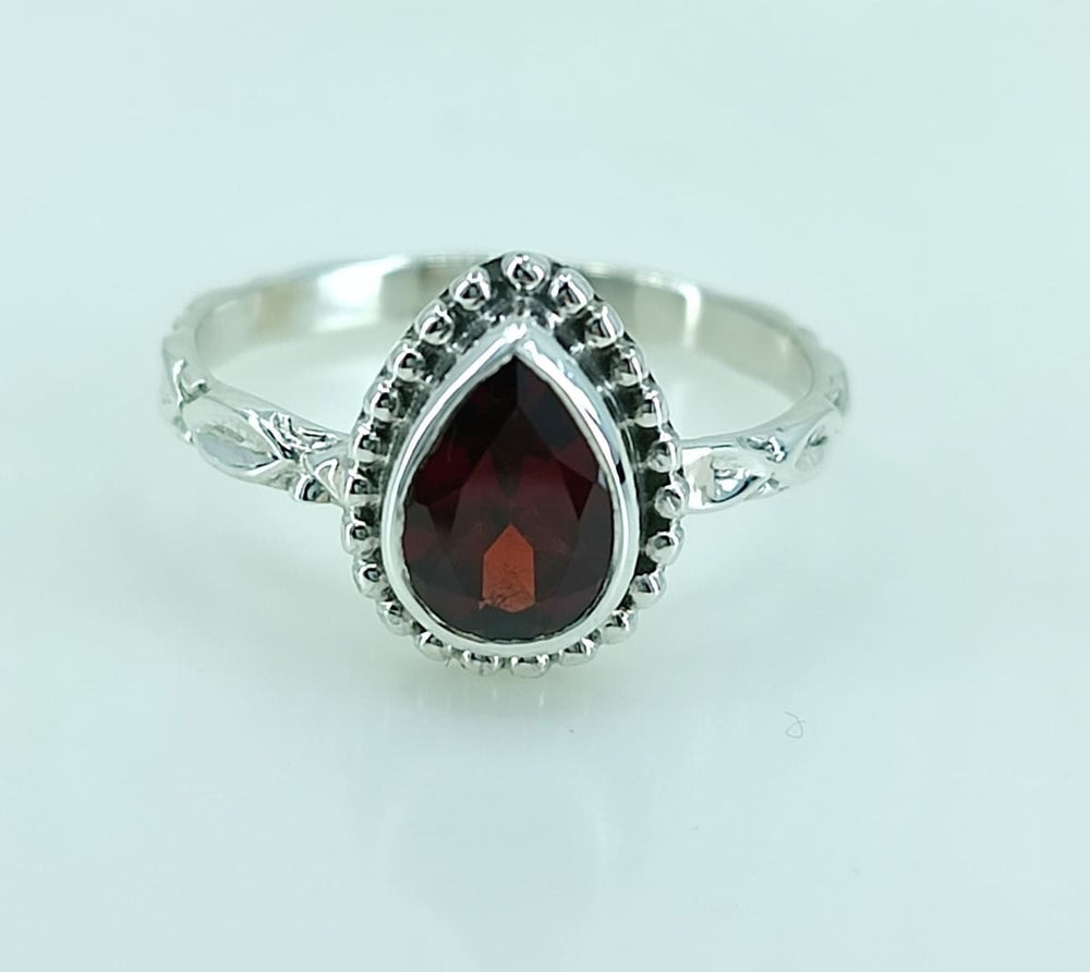 Natural Garnet 925 Solid Sterling Silver Handmade Women Ring Sizes 4 to 13 (us) - by Navyacraft
