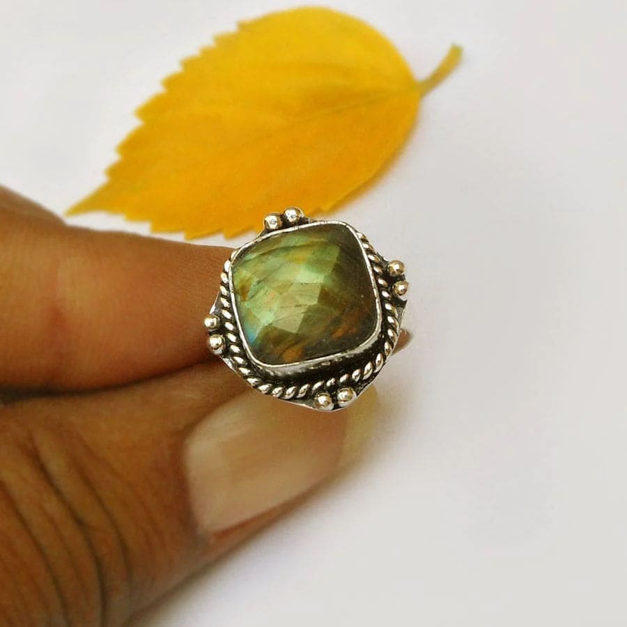 Natural Labradorite Ring 925 Sterliing Silver Faceted Gemstone Cushion Handmade Jewelry - by Finesilverstudio