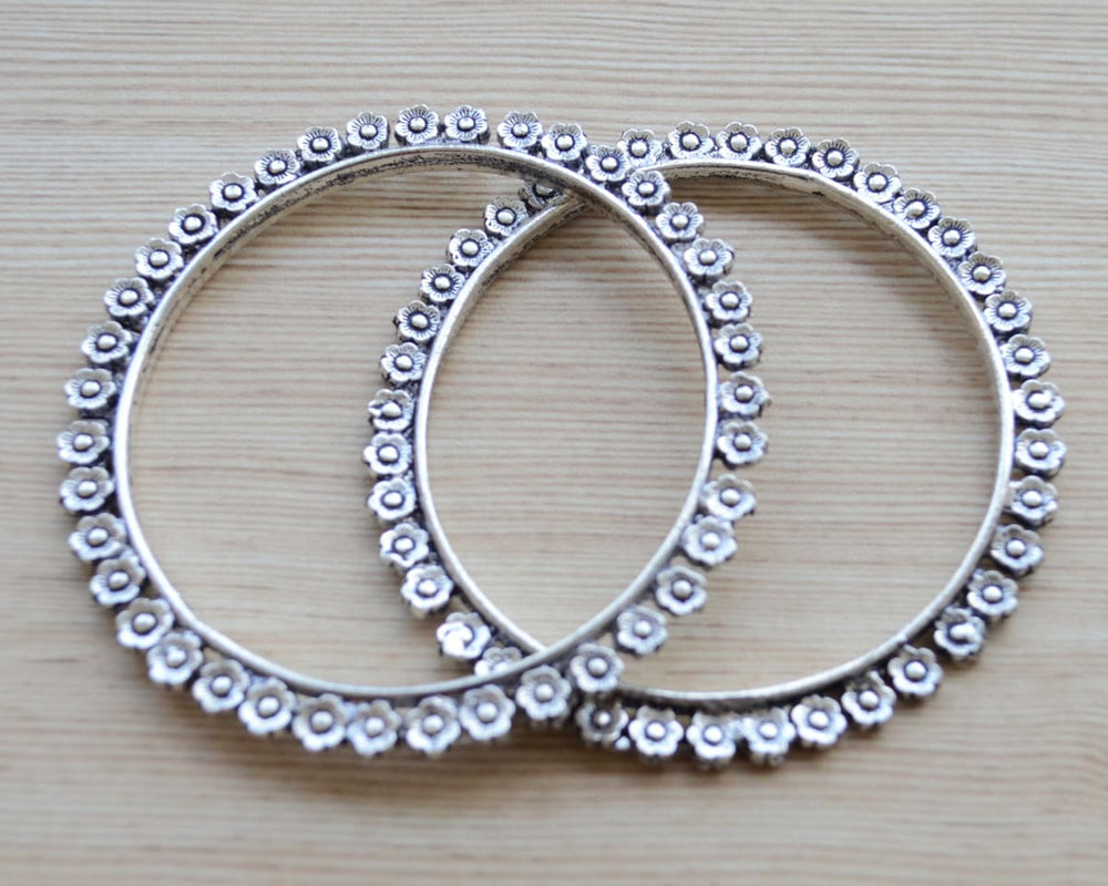 bracelets Silver Bangle set traditional Indian stackable bangle bracelet for women - by Pretty Ponytails