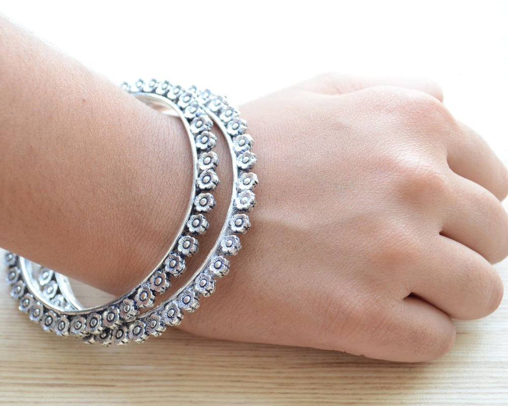 bracelets Silver Bangle set traditional Indian stackable bangle bracelet for women - by Pretty Ponytails