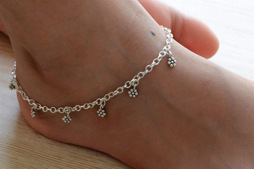 Anklets Silver Flower Anklet or Traditional Indian Ankle Jewelry Wedding Payal