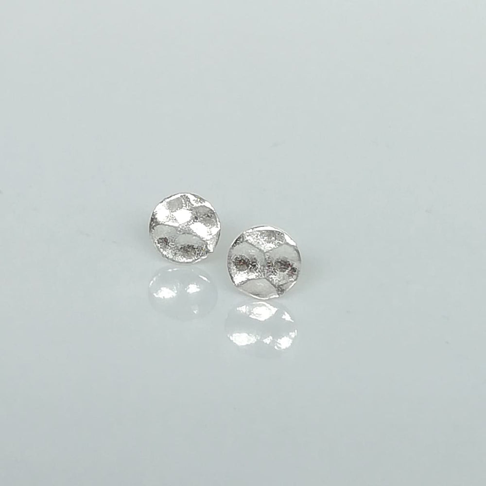 Silver Studs | Hammered Studs | Round Ear | Jewelry | Accessories | E27 - by Oneyellowbutterfly