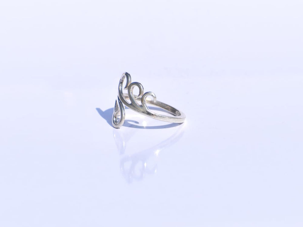 stir n swirl ring p#1920 . . #silverrings #silver925 #silverjewelry #silver  #sterlingsilver #silversmith #rings #ring #ringaddict #showmeyourrings -  Picture of Ayla, Cabo San Lucas - Tripadvisor