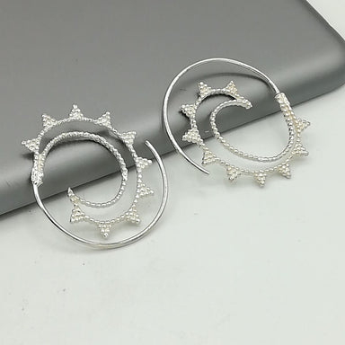 Spiral silver hoops | Silver hoop earrings | jewelry | Dramatic | Egyptian ear wires | Wire | E128 - by OneYellowButterfly