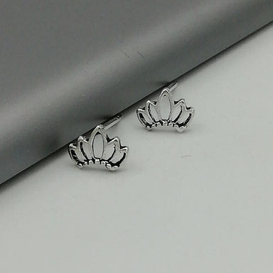 Sterling silver lotus studs | Tiny earrings | Tragus | Silver | Simple ear | E180 - by OneYellowButterfly