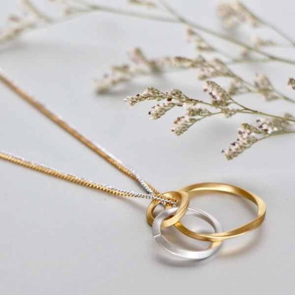 The Rebecca Small Connected Circles Necklace (Sterling Silver) | Circle  Circle Jewelry