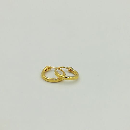 Tiny 8mm gold hoops | Silver jewelry | Cartilage | Minimalist | Body piercing | E36G - by OneYellowButterfly