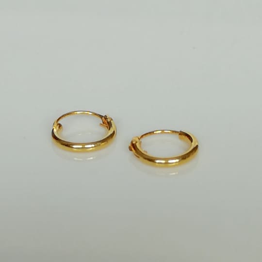 Tiny 8mm gold hoops | Silver jewelry | Cartilage | Minimalist | Body piercing | E36G - by OneYellowButterfly